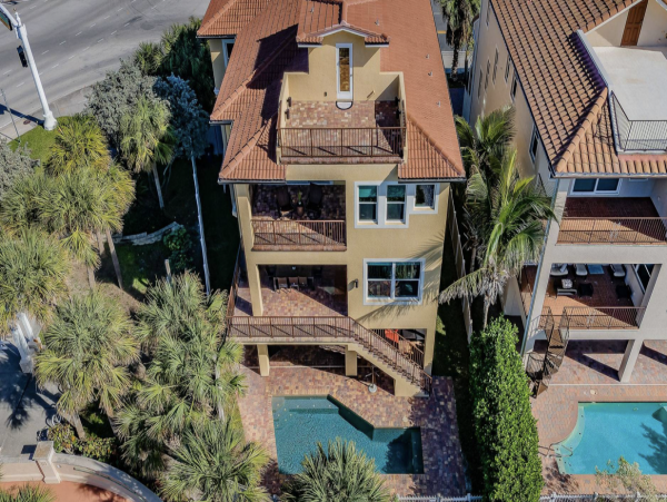 Treasure Island 6 Bedroom Home Pool & Views